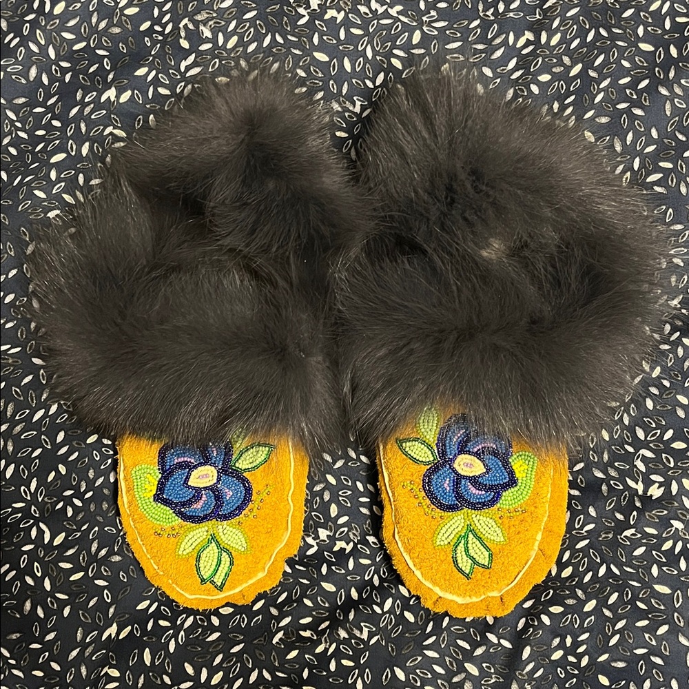 Brand new Moose hide and fox fur moccasin slippers.